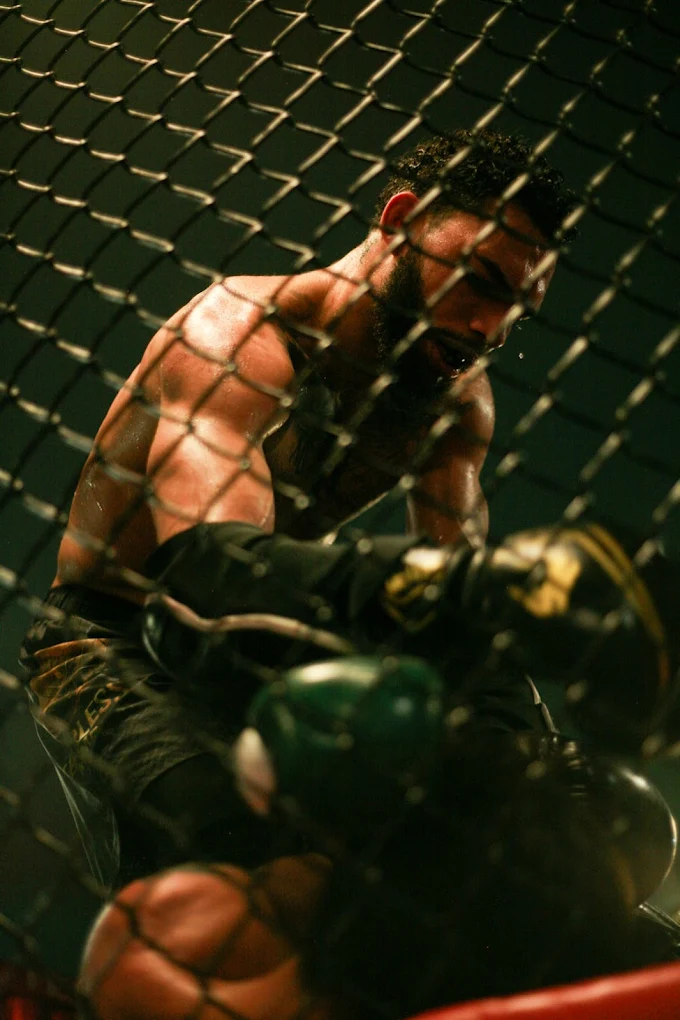 Fearless MMA training in the cage